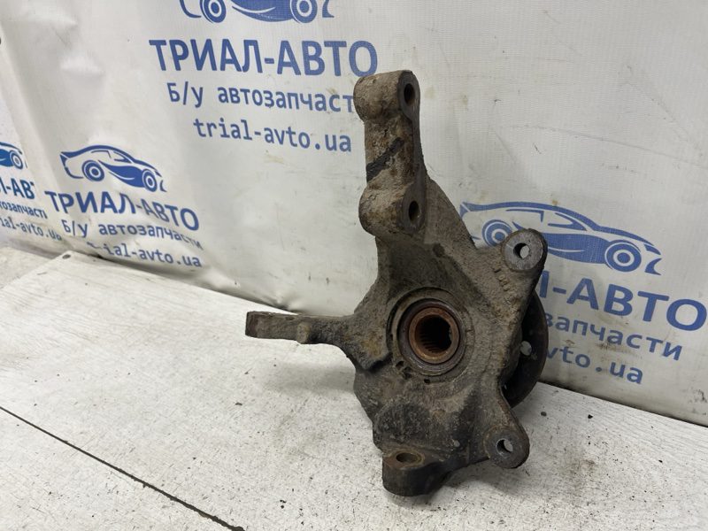 Кулак поворотный левый со ступицей Renault Trafic 2001-2014 8200224358 (Арт. 81393) Кулак поворотный левый со ступицей Renault Trafic 2001-2014 8200224358 (Арт. 81393)