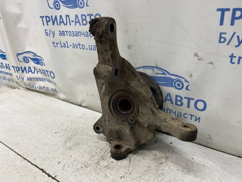 Кулак поворотный правый со ступицей Renault Trafic 2001-2014 8200630533 (Арт. 81394) Кулак поворотный правый со ступицей Renault Trafic 2001-2014 8200630533 (Арт. 81394)