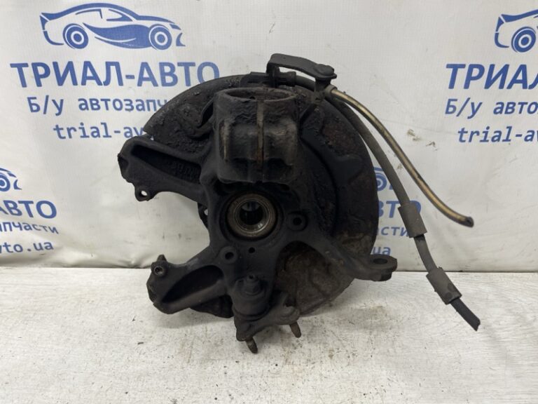 Кулак поворотный правый со ступицей Skoda Octavia 2013-2020 5Q0407256Q (Арт. 81398)