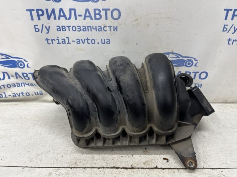Коллектор впускной пластик Toyota Avensis 2002-2010 1712022070 (Арт. 81460)