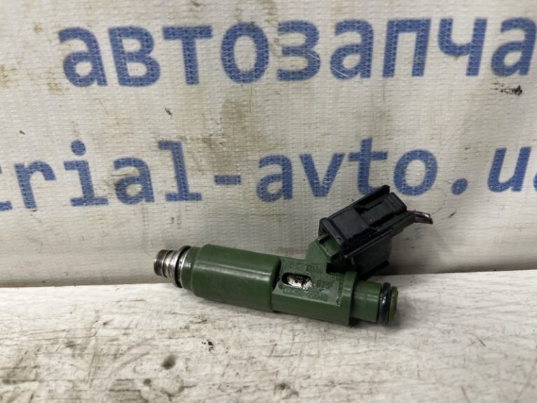Форсунка топливная Toyota Avensis 2002-2010 2320922040 (Арт. 81463)