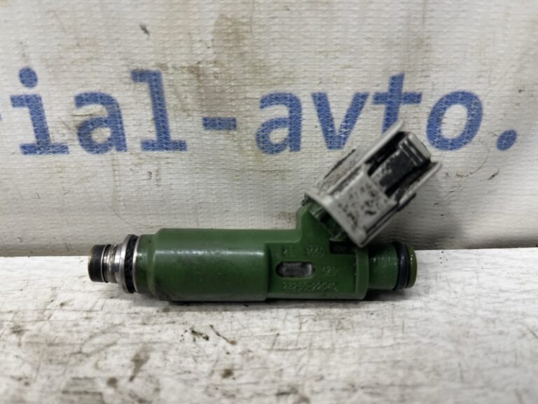 Форсунка топливная Toyota Avensis 2002-2010 2320922040 (Арт. 81464)
