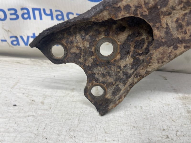 Рычаг передний нижний правый Toyota Avensis 2002-2010 4806805070 (Арт. 81501) Рычаг передний нижний правый Toyota Avensis 2002-2010 4806805070 (Арт. 81501)