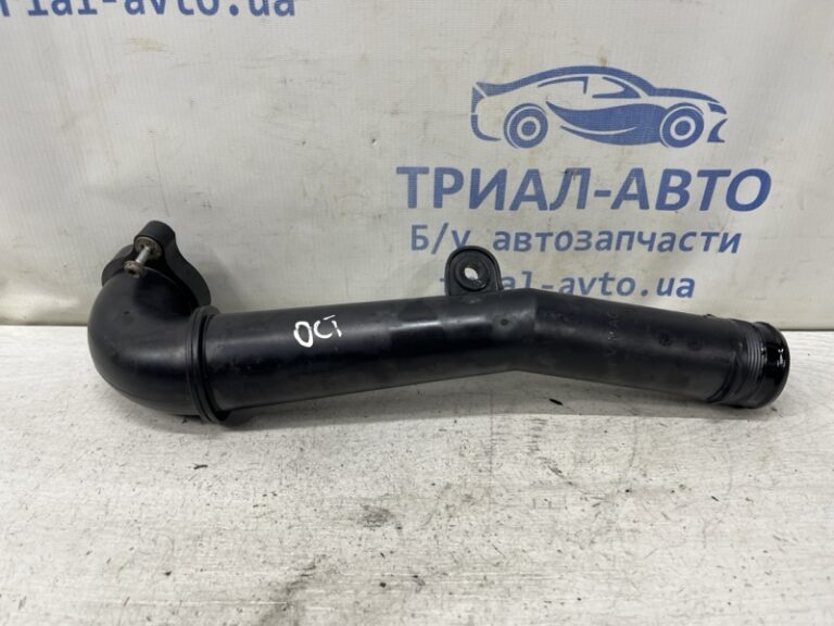 Патрубок турбины Skoda Octavia 2013-2020 04L145770 (Арт. 81602)