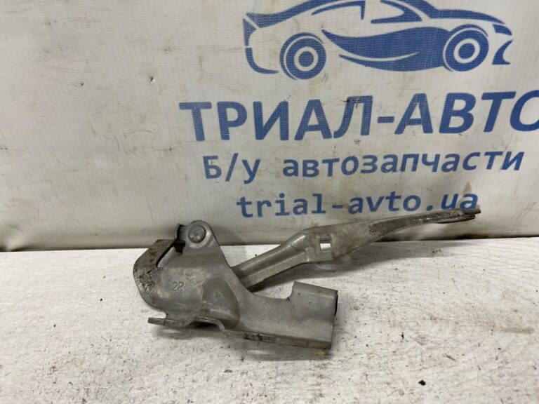 Петля капота правая Mazda 3 2003-2009 BP4K-52-410B (Арт. 81626)