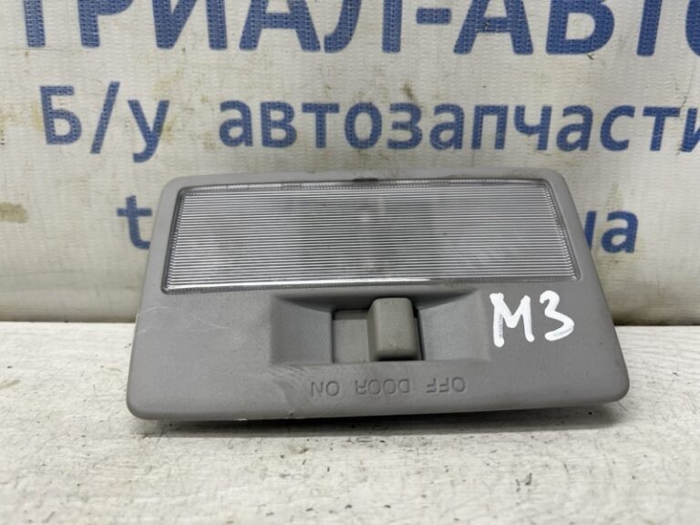 Плафон задний Mazda 3 2003-2009 D35051310E77 (Арт. 81662)