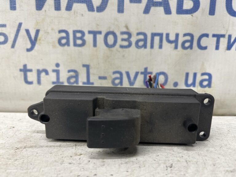 Кнопка стеклоподъемника Mazda 3 2003-2009 BS3E-66-380 (Арт. 81674)