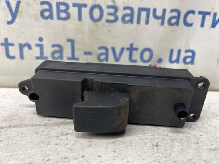 Кнопка стеклоподъемника Mazda 3 2003-2009 BS3E-66-380 (Арт. 81675)