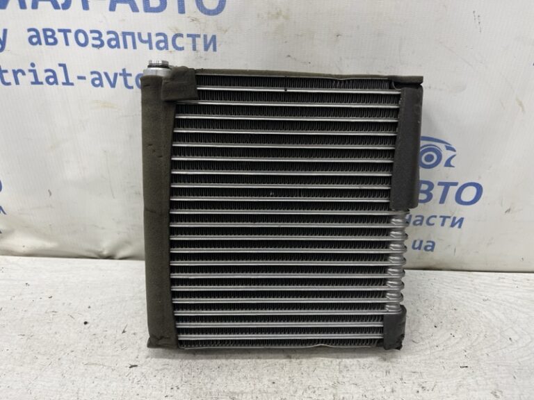 Испаритель кондиционера Mazda 3 2003-2009 CCY3-61-J1Z (Арт. 81775)