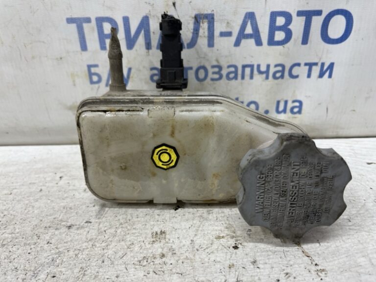Бачок главного тормозного цилиндра Hyundai Getz 2002-2011 5853125300 (Арт. 81791)