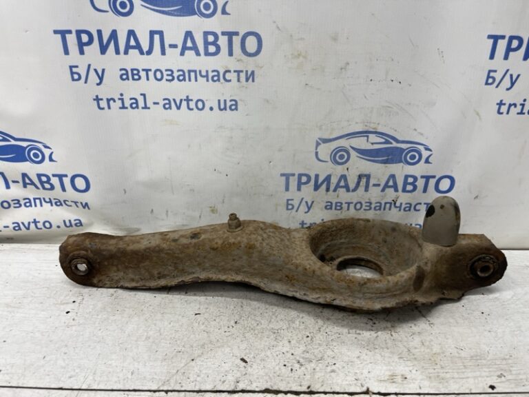Рычаг задней подвески нижний поперечный (под пружину) Mazda 3 2003-2009 BP4K-28-300E (Арт. 81800)