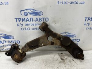 Рычаг передний нижний правый Mazda 3 2003-2009 B32H-34-300D (Арт. 81802)