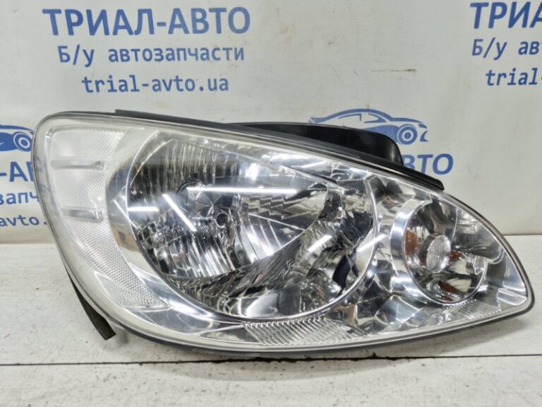 Фара правая Hyundai Getz 2002-2011 921021C510 (Арт. 81846)