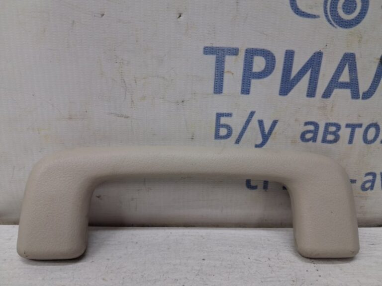 Ручка потолка Mitsubishi Outlander 2012-2021 7610A105 (Арт. 81920)