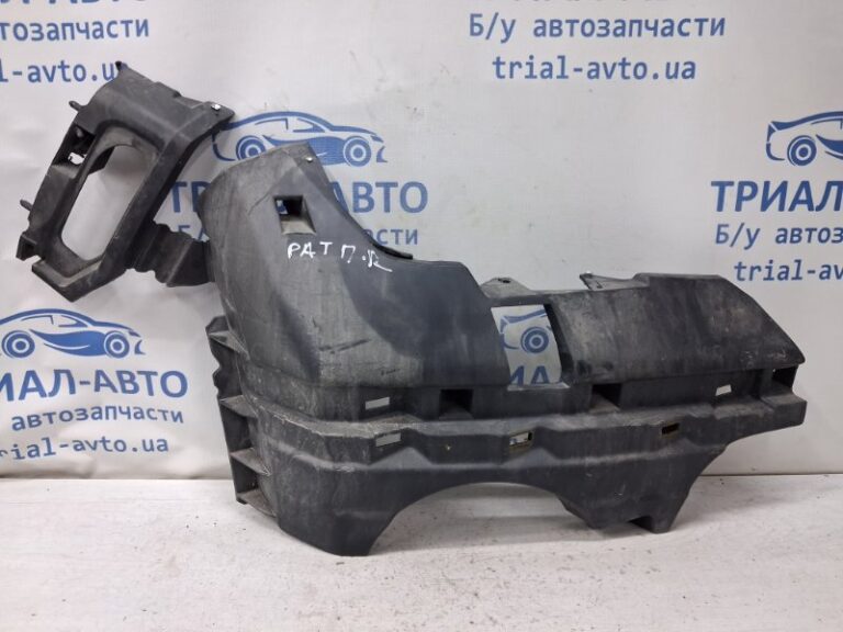 Кронштейн бампера передний правый Nissan Pathfinder 2004-2014  (Арт. 81944)