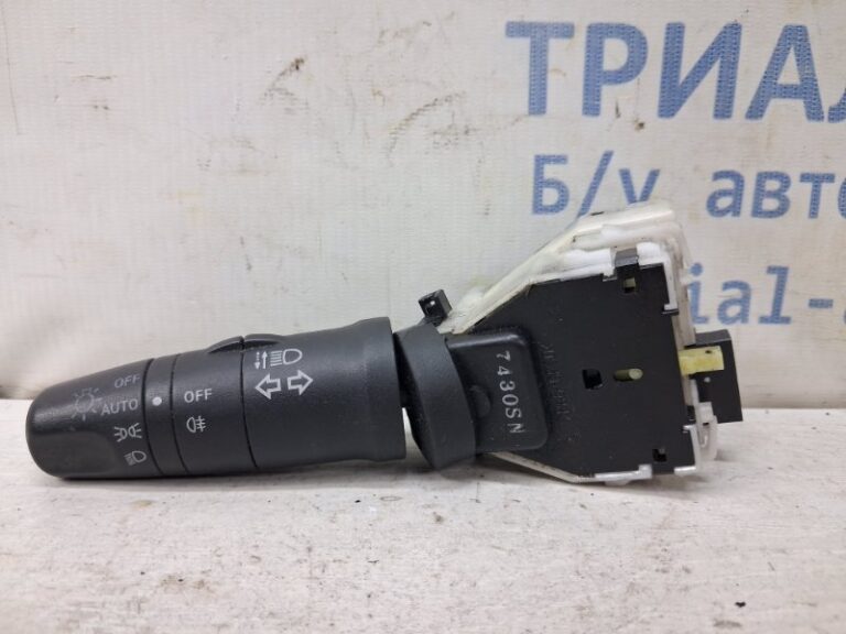 Переключатель подрулевой левый(поворотники) Nissan Tiida 2004-2014 25540EM02E (Арт. 81959)