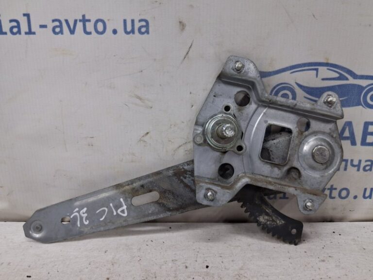 Стеклоподъемник задний левый (ручной) Kia Picanto 2003-2011 8340107000 (Арт. 81965)
