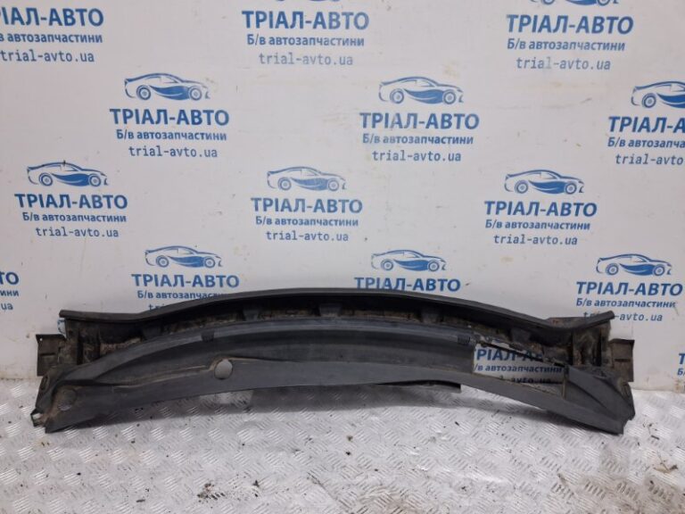 Дефлектор дворников Nissan Tiida 2004-2014 66862EL000 (Арт. 82008)