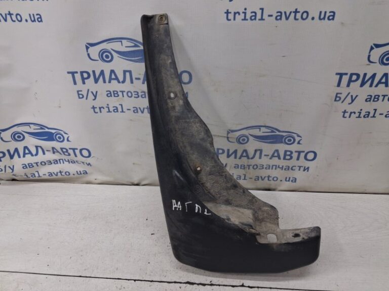 Брызговик передний Nissan Pathfinder 2004-2014  (Арт. 82224)