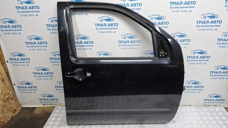 Дверь передняя правая Nissan Navara 2004-2015 80100EB330 (Арт. 82307)