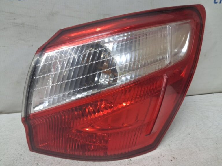 Фонарь задний внешний правый Nissan Qashqai 2006-2013 26550BR00B (Арт. 82313)