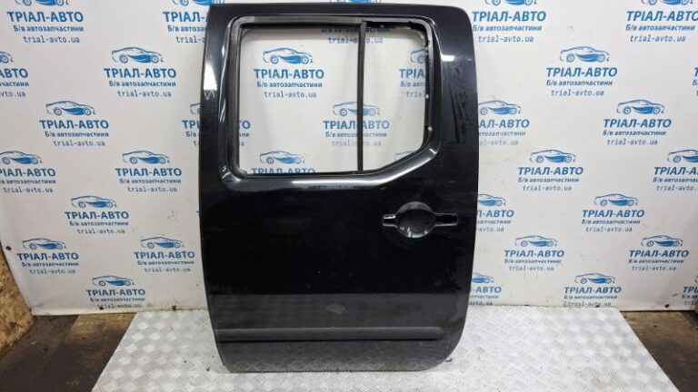 Дверь задняя левая Nissan Navara 2004-2015 82101EB332 (Арт. 82315)