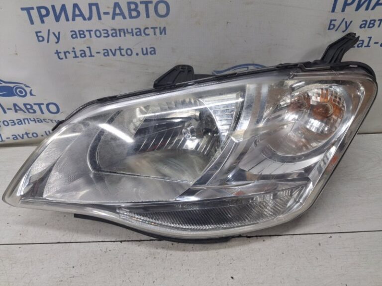 Фара левая галоген SsangYong Korando 2010-2019 8310134300 (Арт. 82317)