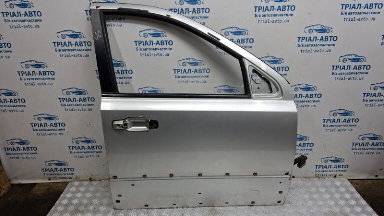 Дверь передняя правая Kia Sorento 2002-2011 760043E111 (Арт. 82326)