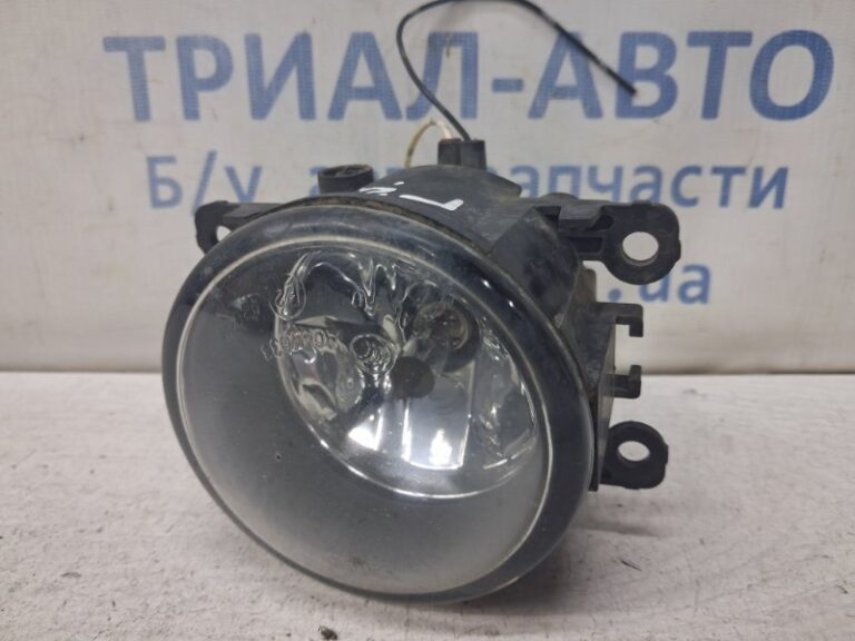 Фара противотуманная левая Nissan Navara 2004-2015  (Арт. 82363)