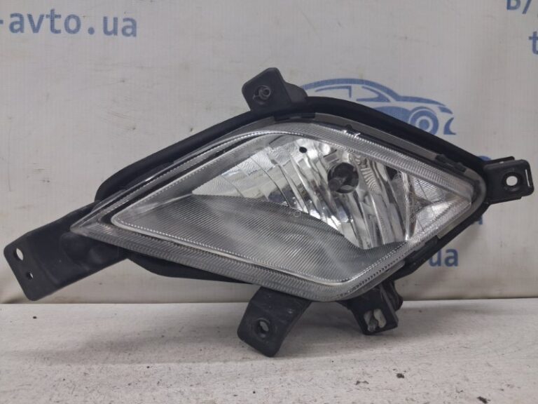 Фара противотуманная левая SsangYong Korando 2010-2019 8320134001 (Арт. 82365)