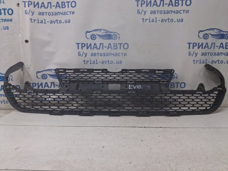 Решетка бампера центральная  Land Rover Range Rover Evoque 2011-2018 GJ32-17K945-A (Арт. 82369)