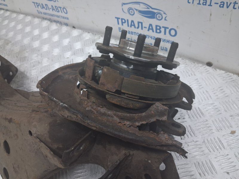 Рычаг задней подвески продольный левый Nissan Qashqai 2006-2013 (Арт. 82435) Рычаг задней подвески продольный левый Nissan Qashqai 2006-2013 (Арт. 82435)