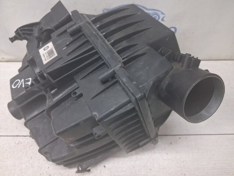 Корпус воздушного фильтра  Land Rover Range Rover Evoque 2011-2018  (Арт. 82457)