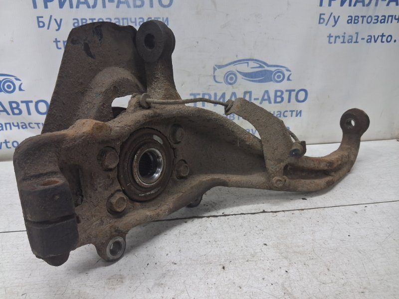 Кулак поворотный правый со ступицей Nissan Navara 2004-2015 (Арт. 82470) Кулак поворотный правый со ступицей Nissan Navara 2004-2015 (Арт. 82470)
