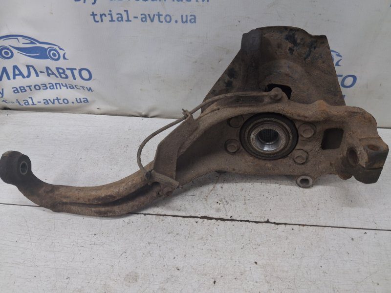 Кулак поворотный левый со ступицей Nissan Navara 2004-2015 (Арт. 82471) Кулак поворотный левый со ступицей Nissan Navara 2004-2015 (Арт. 82471)