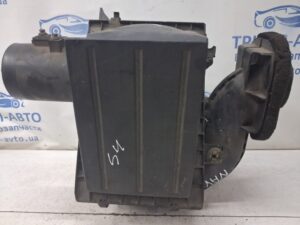 Корпус воздушного фильтра Nissan Navara 2004-2015 16500EC00D (Арт. 82506)