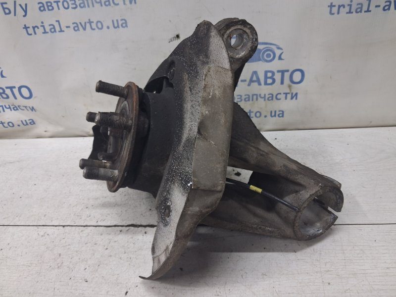 Кулак поворотный правый со ступицей Land Rover Range Rover Evoque 2011-2018 LR072036 (Арт. 82564) Кулак поворотный правый со ступицей Land Rover Range Rover Evoque 2011-2018 LR072036 (Арт. 82564)