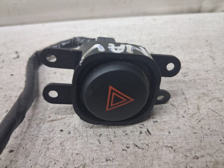 Кнопка аварийки Nissan Navara 2004-2015 25290EA000 (Арт. 82711)