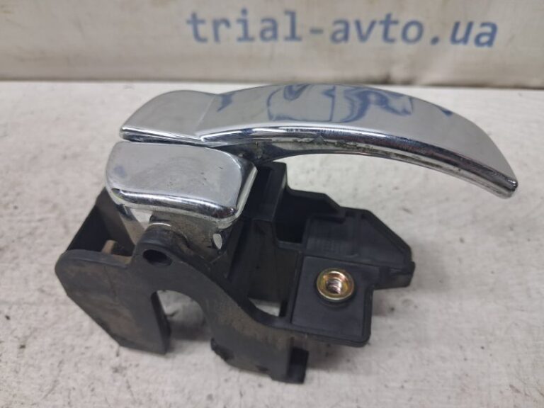 Ручка двери внутреняя передняя правая Nissan Navara 2004-2015 80670EB32B (Арт. 82797)