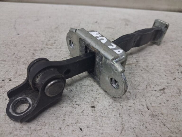 Ограничитель двери задний правый Nissan Qashqai 2006-2013 82430JD000 (Арт. 82834)