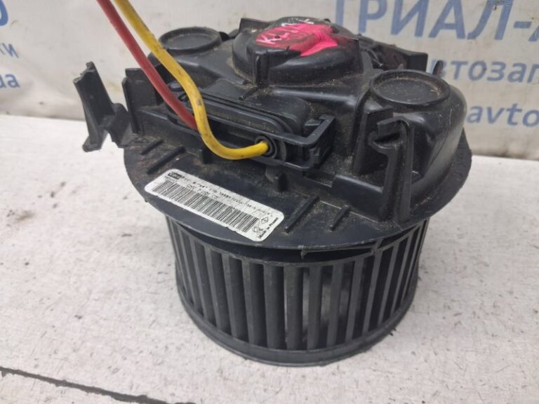 Моторчик печки Nissan Note 2005-2013 27226AX105 (Арт. 82861)