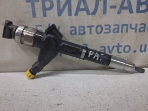Форсунка топливная Nissan Pathfinder 2004-2014 16600EB300 (Арт. 82875)