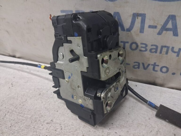 Замок двери задний левый Nissan Note 2005-2013 825019U100 (Арт. 82967)