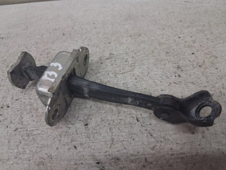 Ограничитель двери передний левый Nissan Note 2005-2013 804301U600 (Арт. 83041)