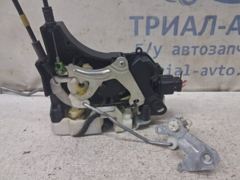 Замок двери передний левый Mitsubishi Lancer 2007-2017 5715A419 (Арт. 83050)