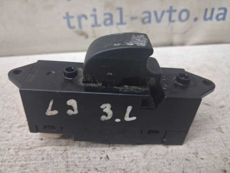 Кнопка стеклоподъемника Mitsubishi Lancer 2003-2009 8608A101 (Арт. 83117)
