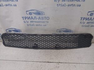 Решетка бампера центральная Mitsubishi Lancer 2007-2017 6400A827 (Арт. 83126)