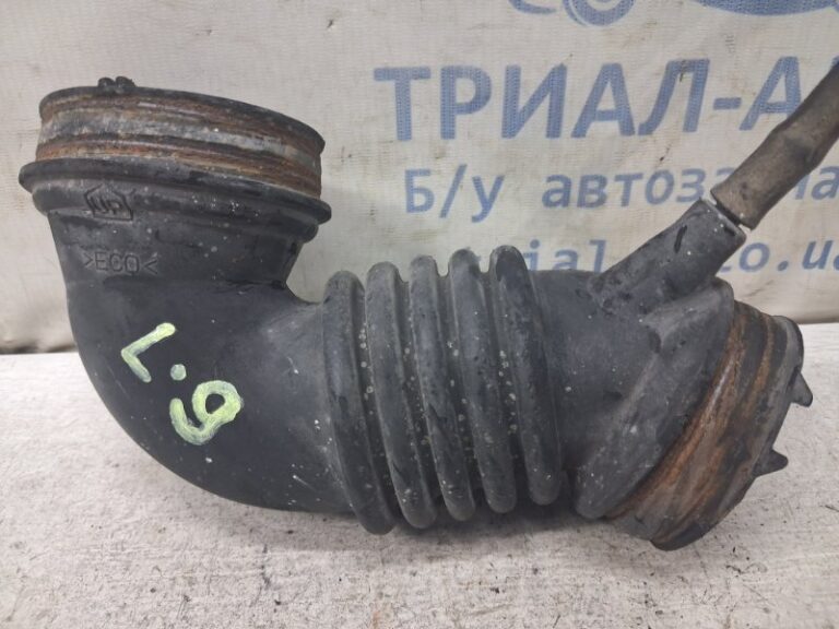 Патрубок воздушного фильтра Mitsubishi Lancer 2003-2009 MR993311 (Арт. 83183)