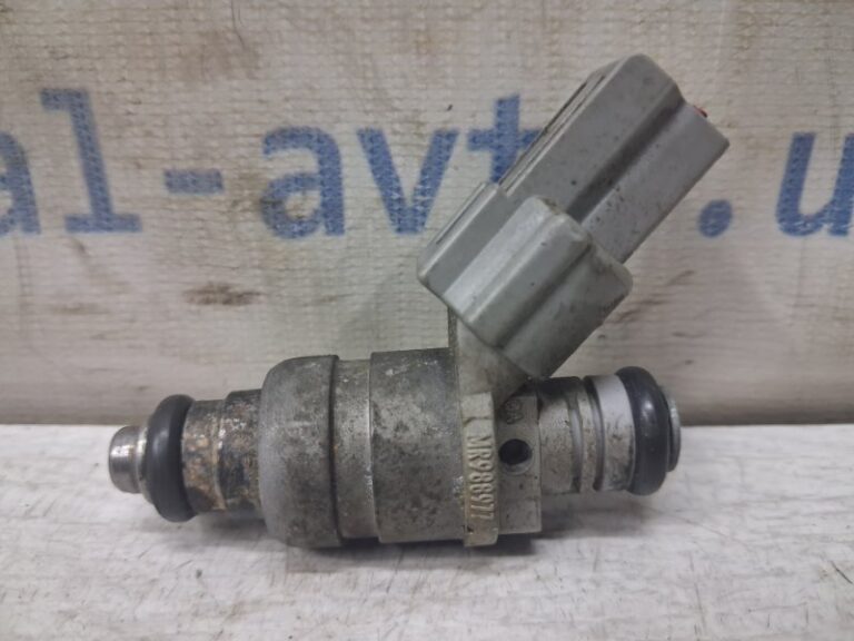 Форсунка топливная Mitsubishi Lancer 2007-2017 MR988977 (Арт. 83261)