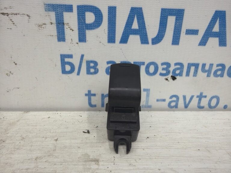 Кнопка стеклоподъемника Nissan Qashqai 2006-2013 25411BR00A (Арт. 83289)